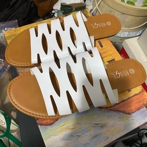 Ladies sandals